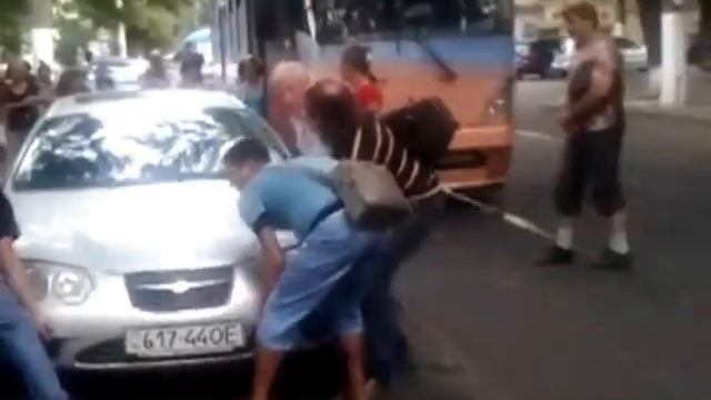 Одесса Пантелеймоновская беспредел крайслера 2012-08-10. смотреть онлайн