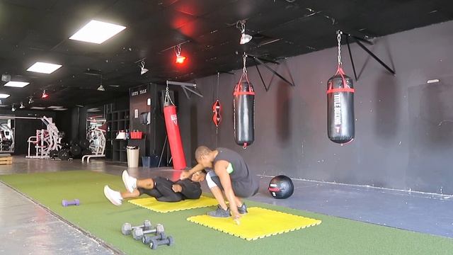 Insane Home Workout Mon April 13th смотреть онлайн