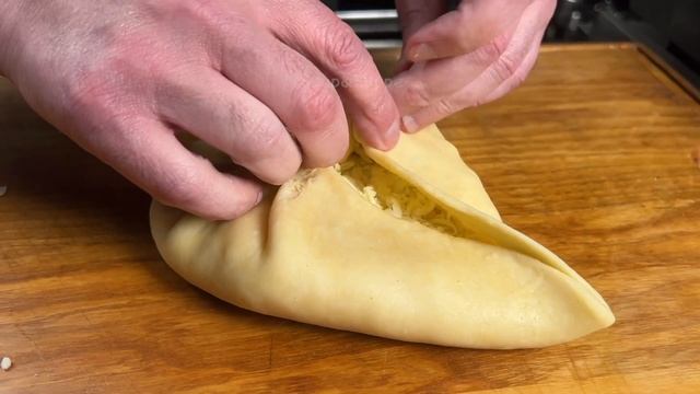 Ich habe noch nie etwas schmackhafteres geschmeckt! Rezept Käsiges Kartoffelbrot mit Käsesuppe смотреть онлайн