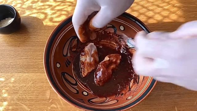 Пікантні курячі крильця в духовці. Супер рецепт курячих крилець, що варто спробувати. Рецепт дня. смотреть онлайн