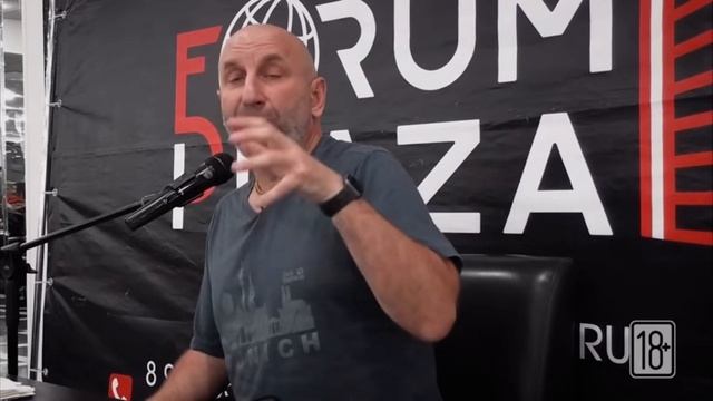 Мужчина сливает злость на своих детей и жену. Сатья Дас #женщина #отношения #сатьядас #психология