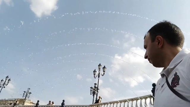 Первый раз в Москве 2021.08.15 смотреть онлайн