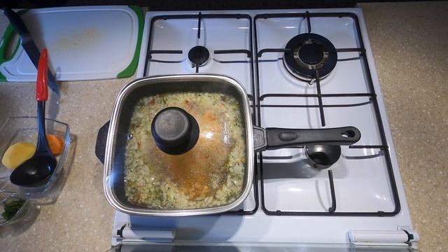 Пайдалуу жана тез бышкан балык сорпосу 30 мүнөттө | Healthy and fast to cook Fish broth in 30 min смотреть онлайн