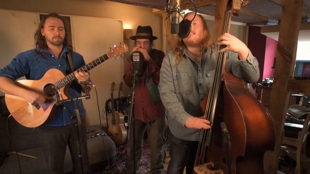 The Flying Tornados - Get Rhythm (Johnny Cash Cover) смотреть онлайн