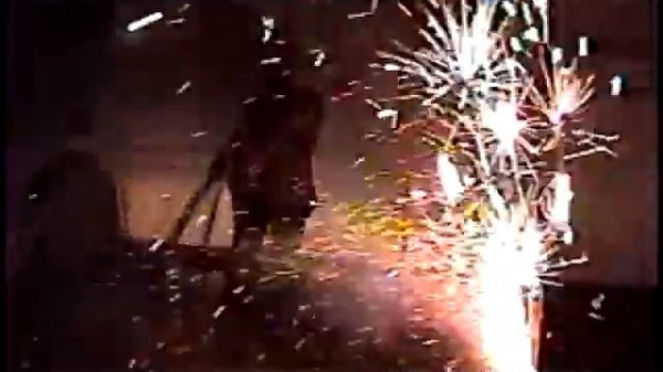 Airracket performing Apparat song