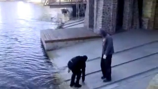 Водные процедуры! +5С выше нуля! смотреть онлайн