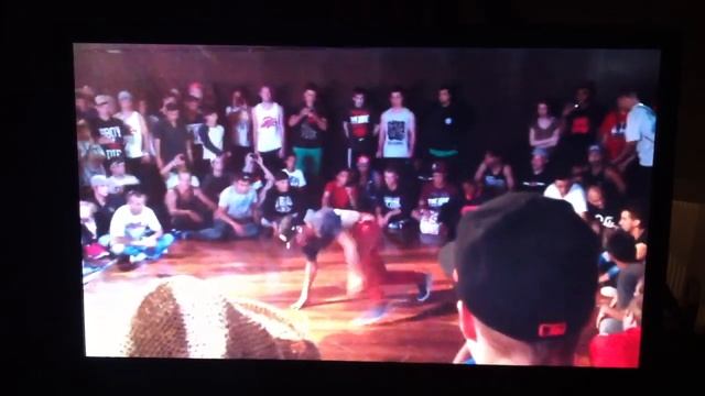 I.B.E 2012 Circle PowerMoves ( elan-spin, lil-g, billy boy,tawfiq...) смотреть онлайн