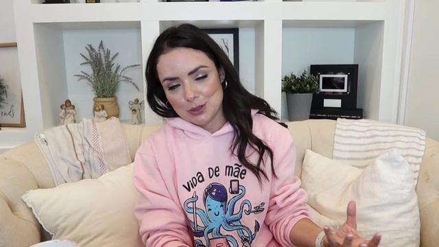 TENHO NOVIDADES + BATE-PAPO AO VIVO - FLÁVIA CALINA смотреть онлайн