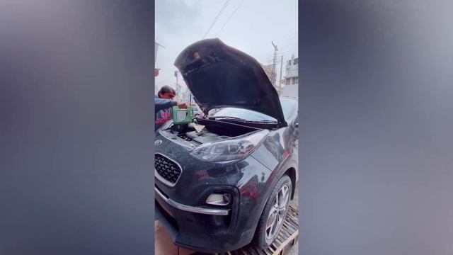 Liqui Moly 5w-30 Molygen In Kia Sportage |Visit Us 0333-5123540.          #kia #sportage #liquimoly