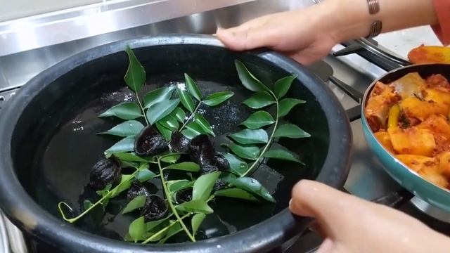 Fish Curry (Alapuzha Style) + Kappa смотреть онлайн
