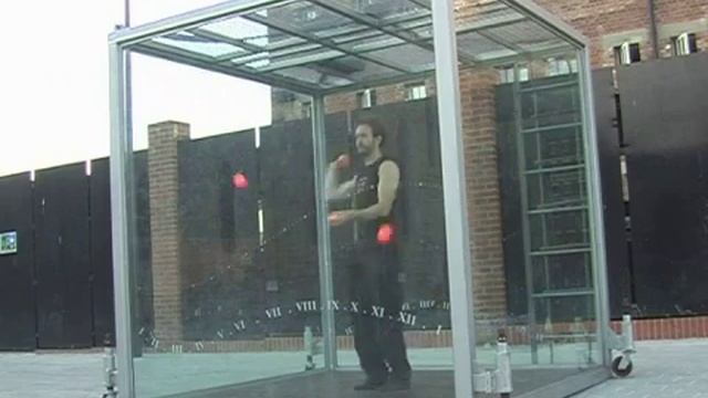 Juggling Cube смотреть онлайн