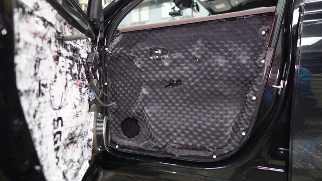 Geely Monjaro громкая и качественная аудиосистема вместо унылого Bose смотреть онлайн