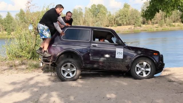 Нива в песке смотреть онлайн