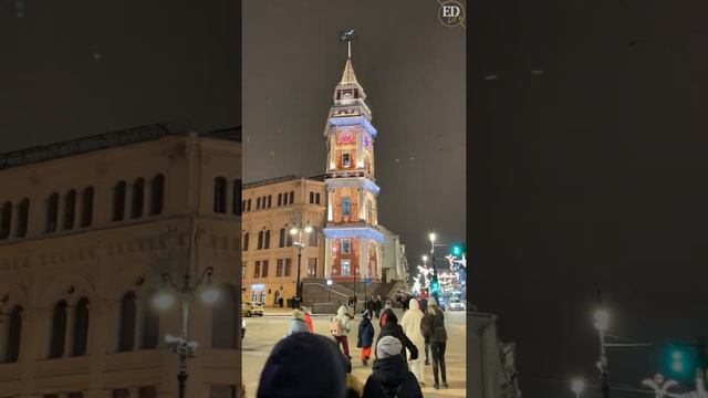 Думская башня с новогодней подсветкой в Санкт-Петербурге смотреть онлайн