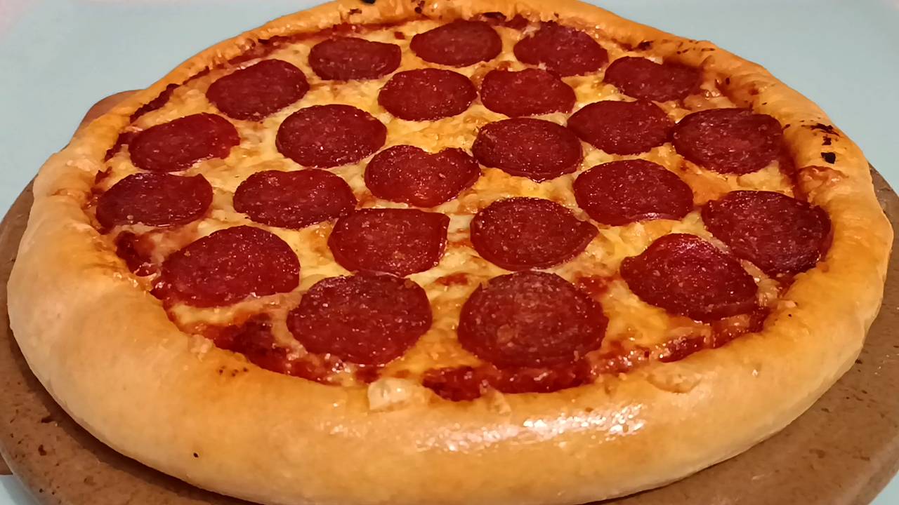📌 Пицца Пепперони. Рецепт пиццы Пепперони в домашних условиях смотреть онлайн