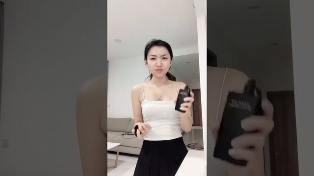 [EN] POUDREE GENEROUS SPRAY LIMITED EDITION смотреть онлайн