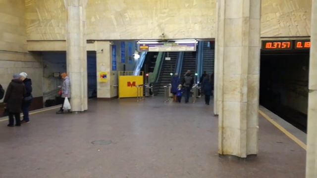 Станция Октябрьская, минский метрополитен смотреть онлайн
