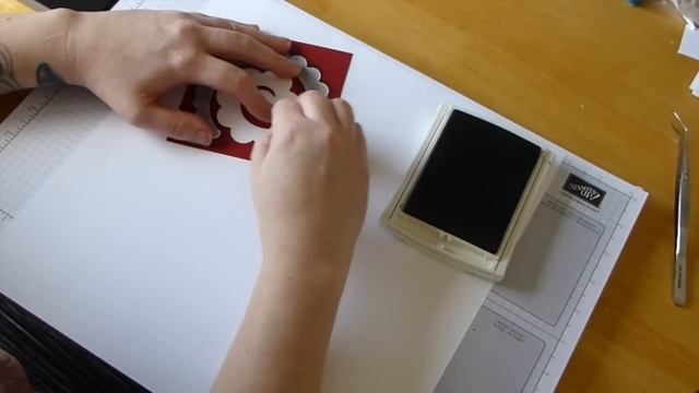 How to create a background effect using the Stampin Up Spiral Flower Die - Day 3 of 7 смотреть онлайн