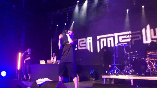 Eecii McFly ft. ACIDHOUZE/Stewart - «Контрасты», 30.11.2018 смотреть онлайн