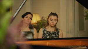 -Й. Брамс "Воспоминание о России" на тему А. Алябьева "Соловей"
Фортепианный дуэт ST-duo