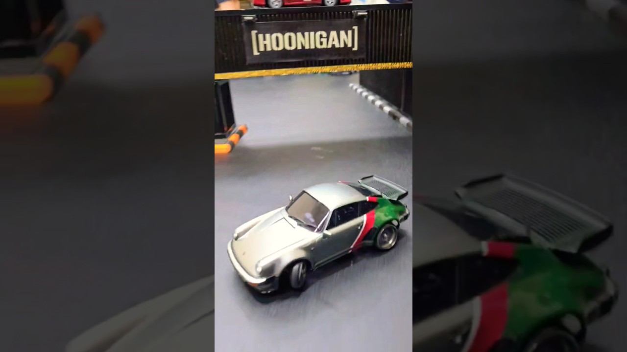 Mini rc Drift on indoor track donute garage смотреть онлайн