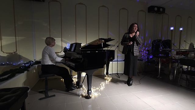 Е. Ваенга - Снег (вокал - Анна, рояль - Марина)