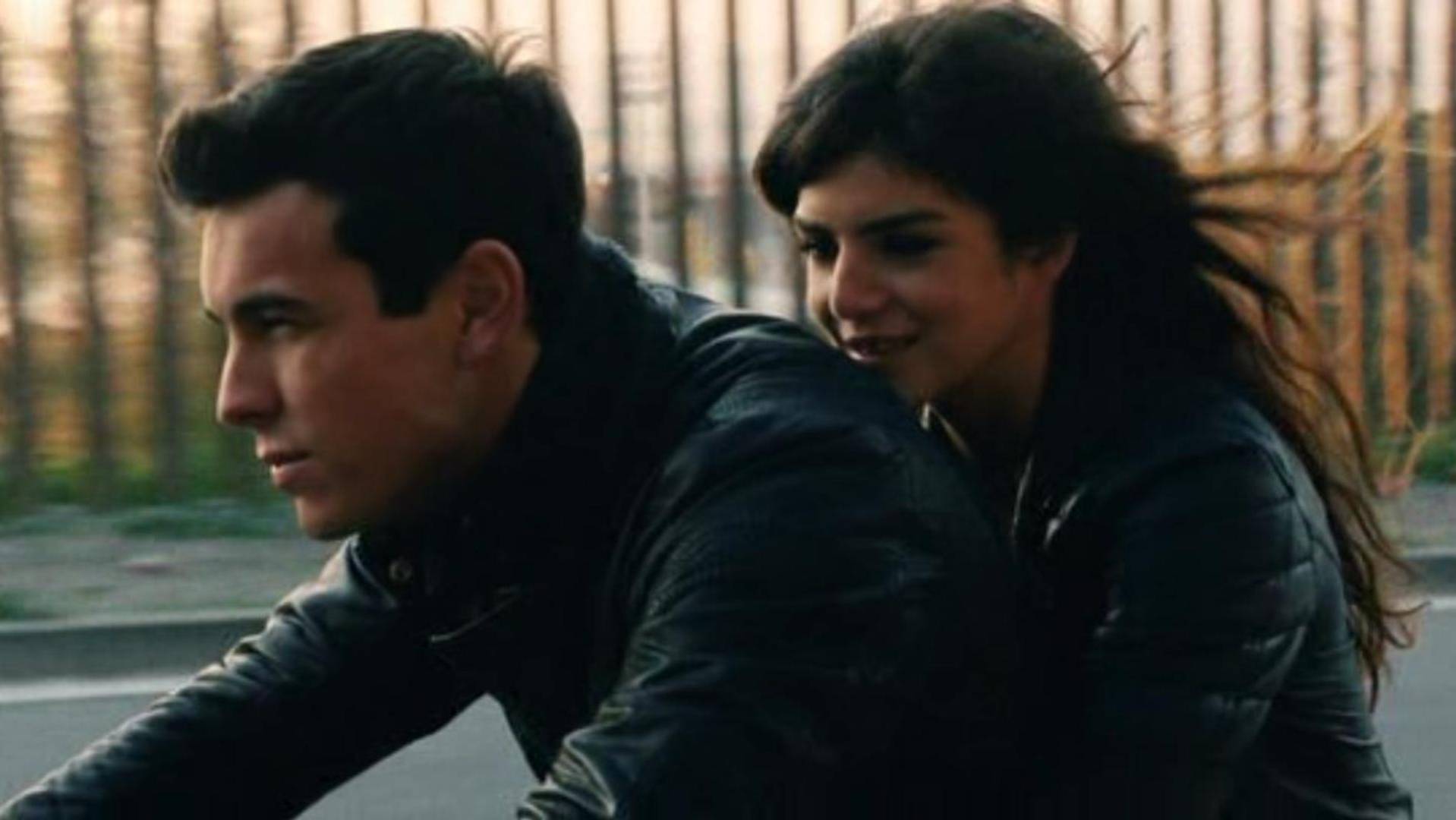 Dj Antonio, TomYam - Here She Comes Again смотреть онлайн