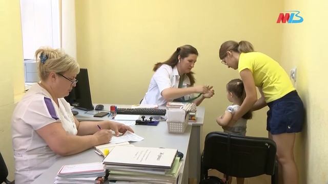 В районные больницы Волгоградской области направили 34 земских врачей смотреть онлайн