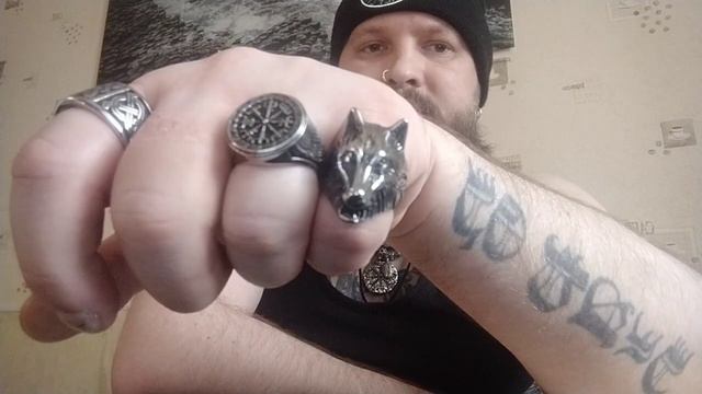 Новые цацки. Обзор смотреть онлайн