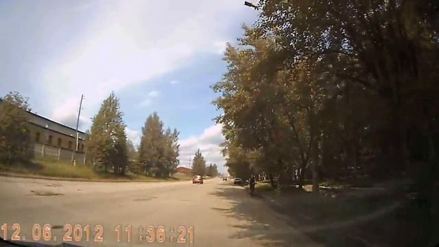 Велосипедисты на встречке смотреть онлайн