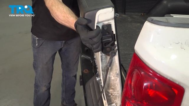 How to Replace Tailgate 2005-2010 Dodge Dakota смотреть онлайн