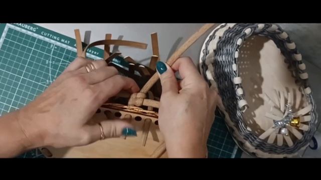 Подарочный башмачок из ротанга (пруток и ПМ) на фанерном донышке, первая часть смотреть онлайн