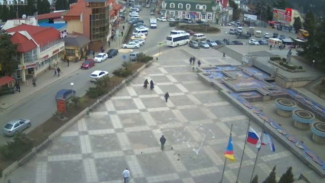 Вебкамера "Площадь Советская". Запись 14.02.2017 10:00:04 смотреть онлайн