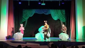 Спектакль «Кристофер Робин возвращается или необычная прогулка под зонтиками...»