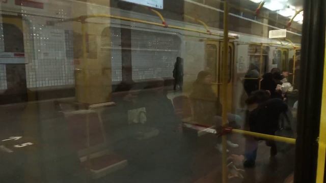 Поездка на Именном метропоезде Красная стрела типа 81-717.5М / 714.5М Б-Р Рокоссовского - Саларьево смотреть онлайн