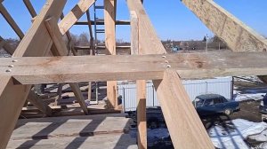 Ч.2 Выносные стропила, фронтонный свес своими руками в одиночку. РЕЗУЛЬТАТ.mp4