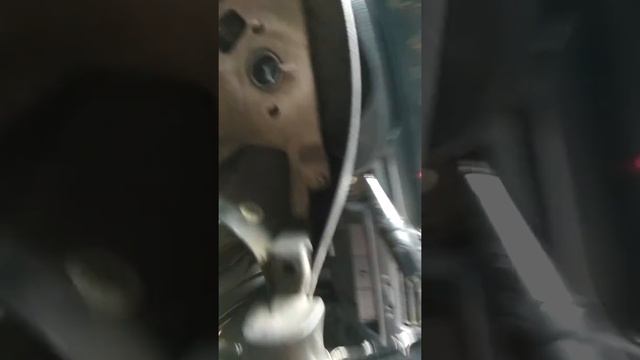 скрип руля при вращения смотреть онлайн