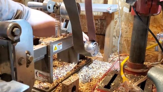 ZucatiCorp - KMG 2 x 72 Grinder смотреть онлайн