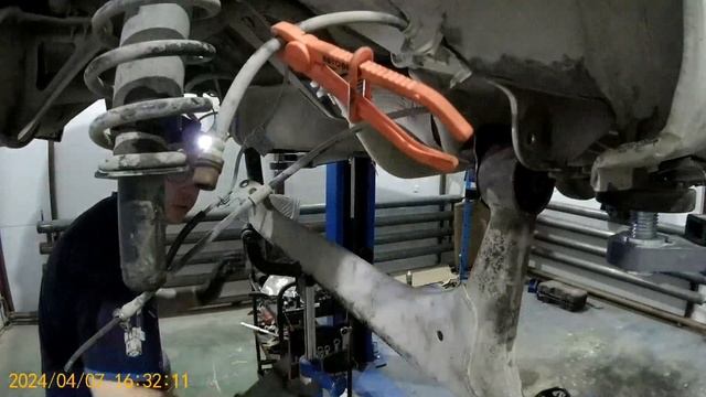 Замена Сайленблоков задней балки Тойота Филдер 2007 года