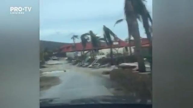 Живущая на Карибах молдаванка сняла на видео шокирующие последствия урагана «Ирма» смотреть онлайн