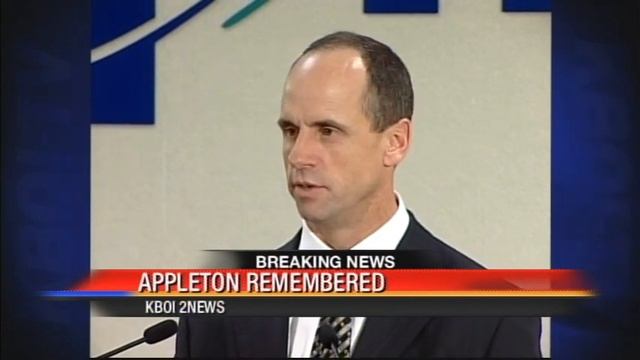 Micron CEO Steve Appleton killed in plane crash in Boise, Idaho - KBOI-TV смотреть онлайн
