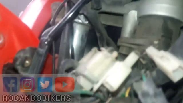 FALSO CONTACTO EN INTERRUPTOR DE ENCENDIDO -METO LLAVE YNO ARRANCA /SWITCH Mantenimiento Eléctrico смотреть онлайн