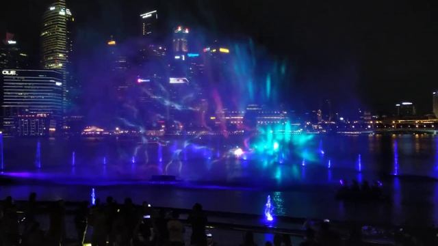 Водно-световое шоу Spectra в Сингапуре (Singapore)