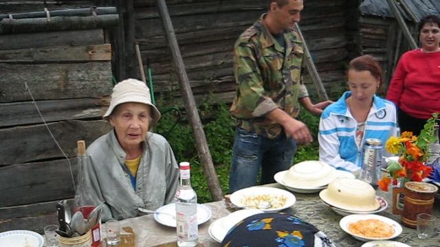 День рождения баб Лены Дуплево 08.06.2008 ч.1