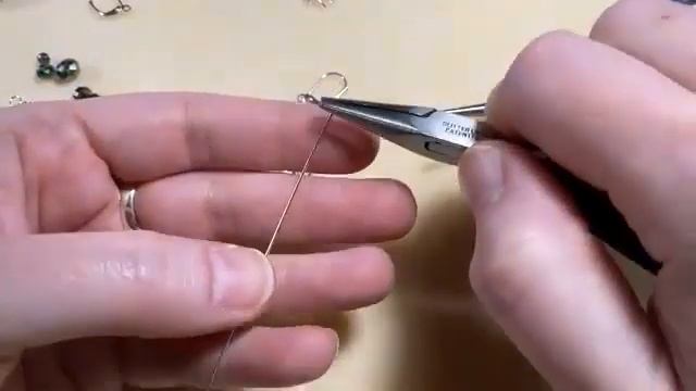 Online Class: Learn a Versatile Wire Spiral Technique for Jewelry | Michaels смотреть онлайн