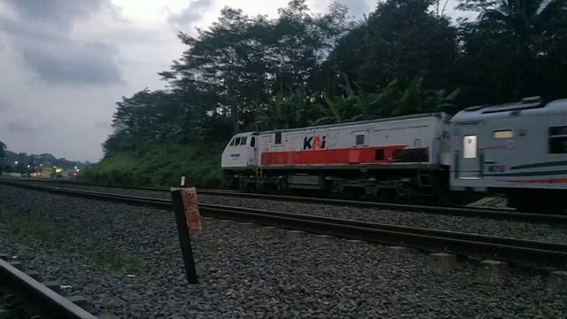 share maneh brooo. |||Vector jb5 double Decker free смотреть онлайн