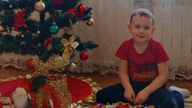 Наш Новый 2025-й смотреть онлайн