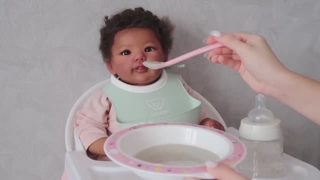 Morning Routine with Reborn Hannah УТРО С РЕБОРНОМ Ханной смотреть онлайн