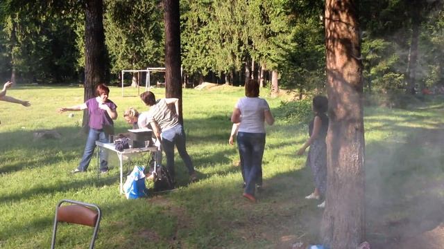 танцы в лесу смотреть онлайн