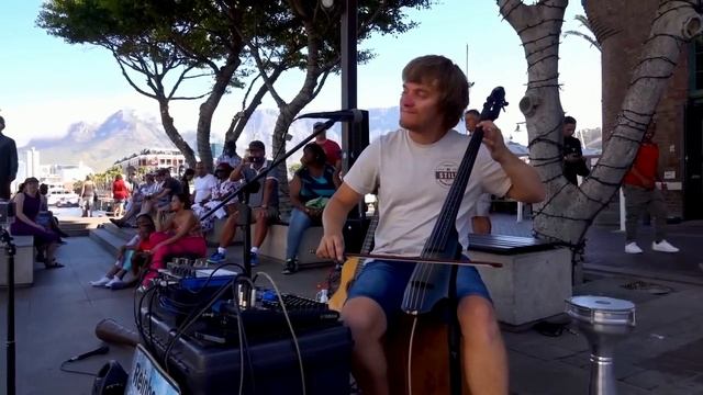 уличный музыкант смотреть онлайн